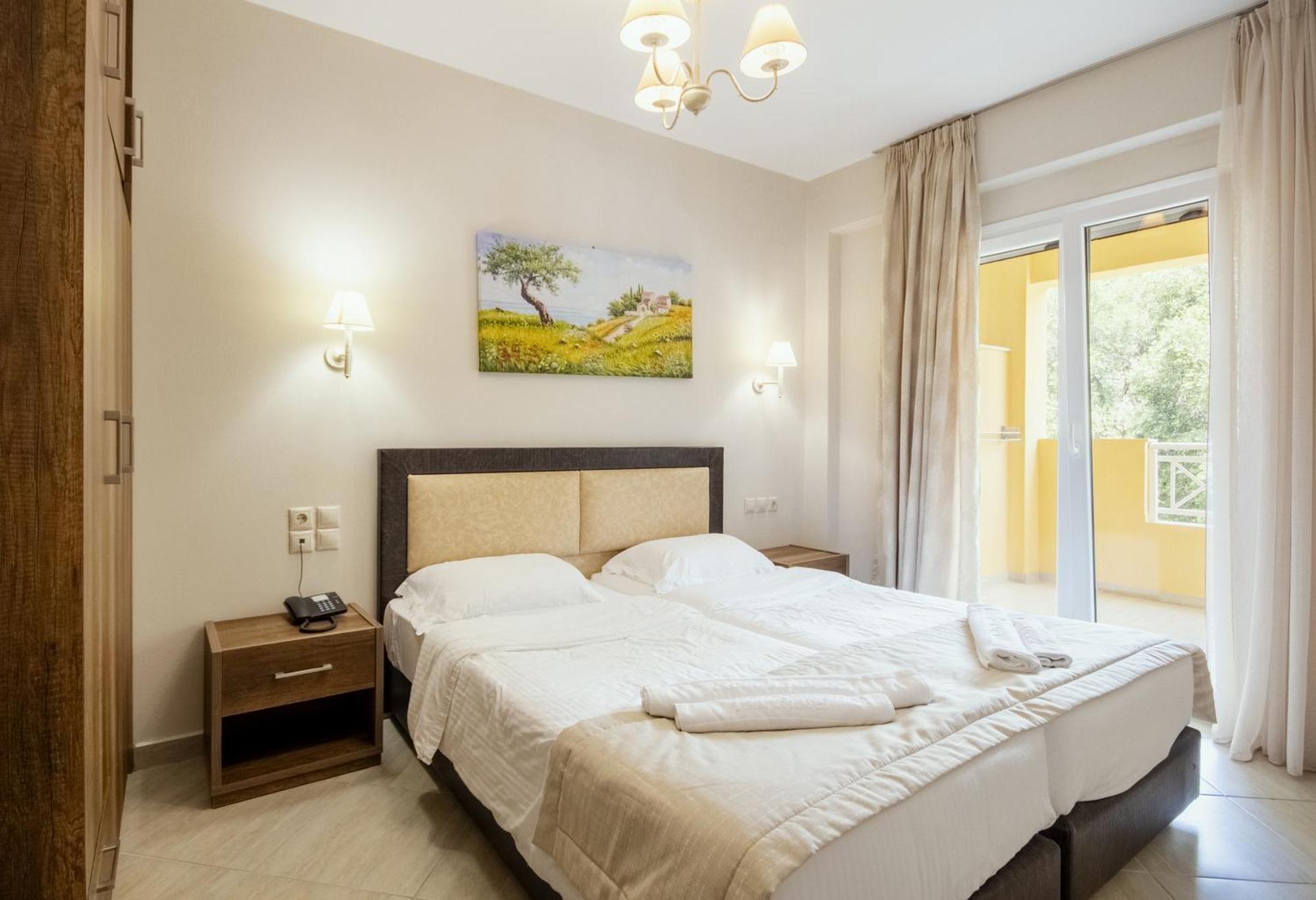 Robolla Beach Aparthotel Roda  Cameră foto