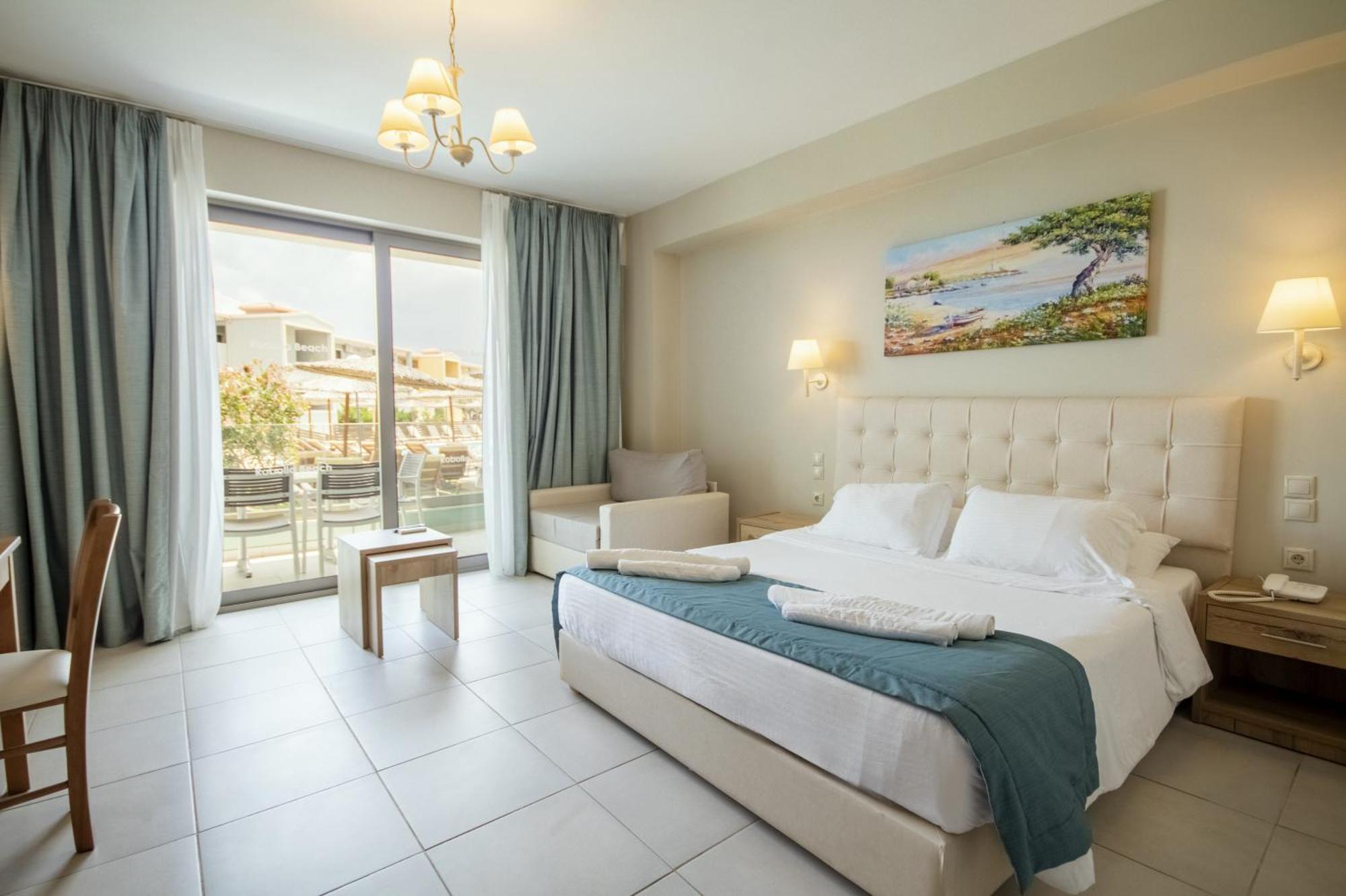 Robolla Beach Aparthotel Roda  Cameră foto